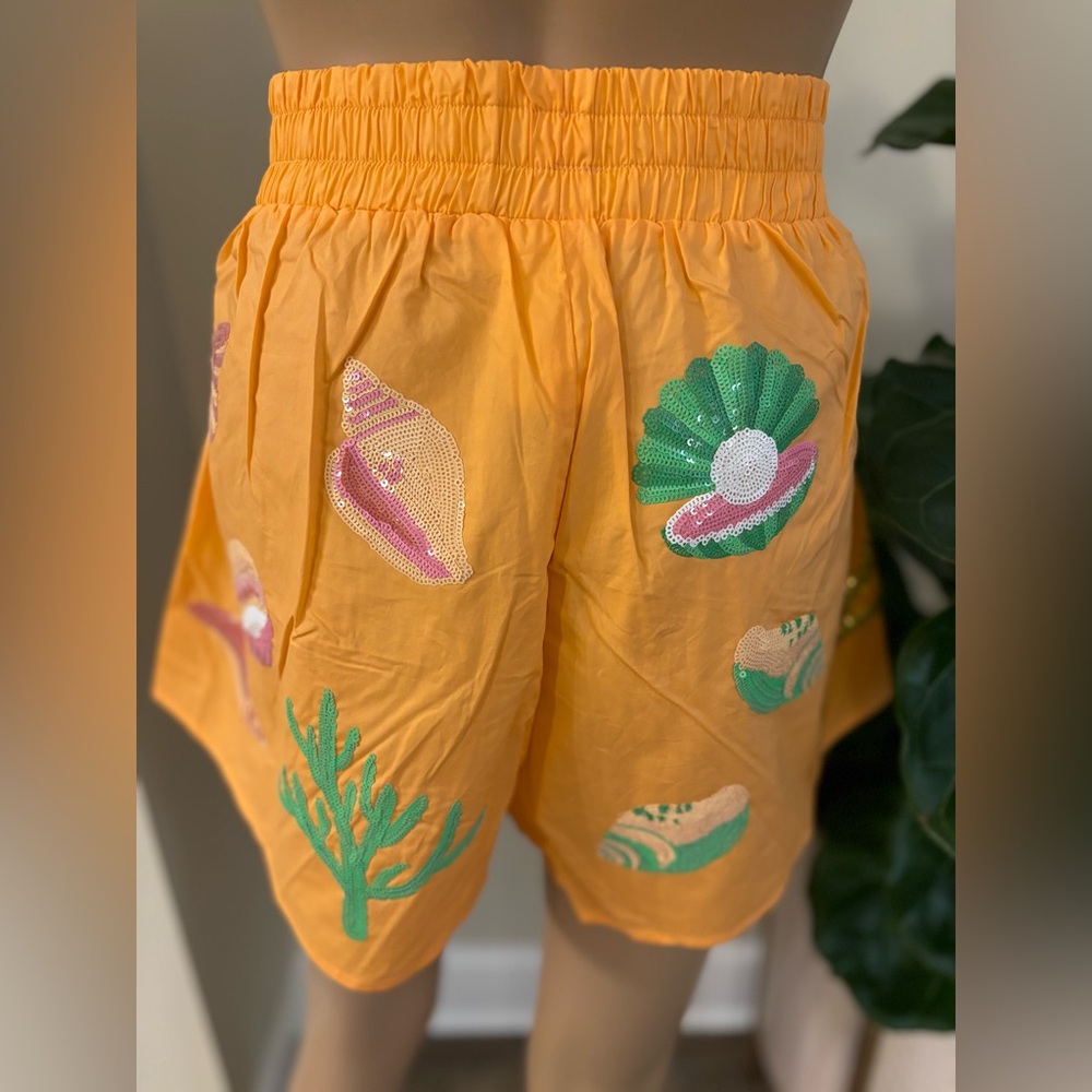 QUEEN OF SPARKLES Peach Under the Sea Icon Shorts - Picture 4 of 5